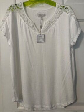 NWT Cupio white short sleeve crochet inset top Sz L